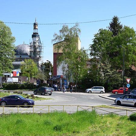 Elem Apartmani Skver Τούζλα Εξωτερικό φωτογραφία